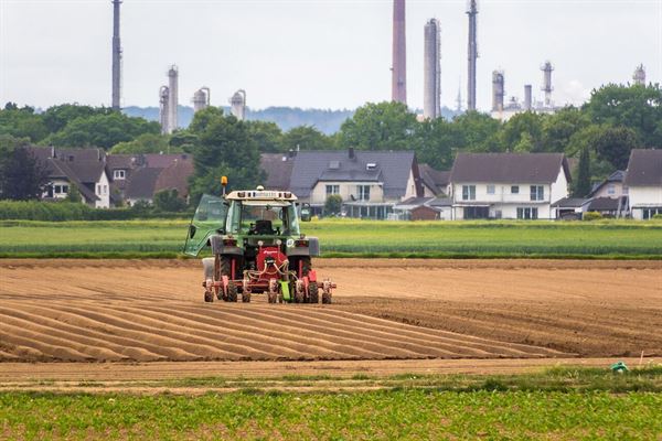 Opdag potentialet i brugte landbrugsmaskiner og se dit landbrug blomstre